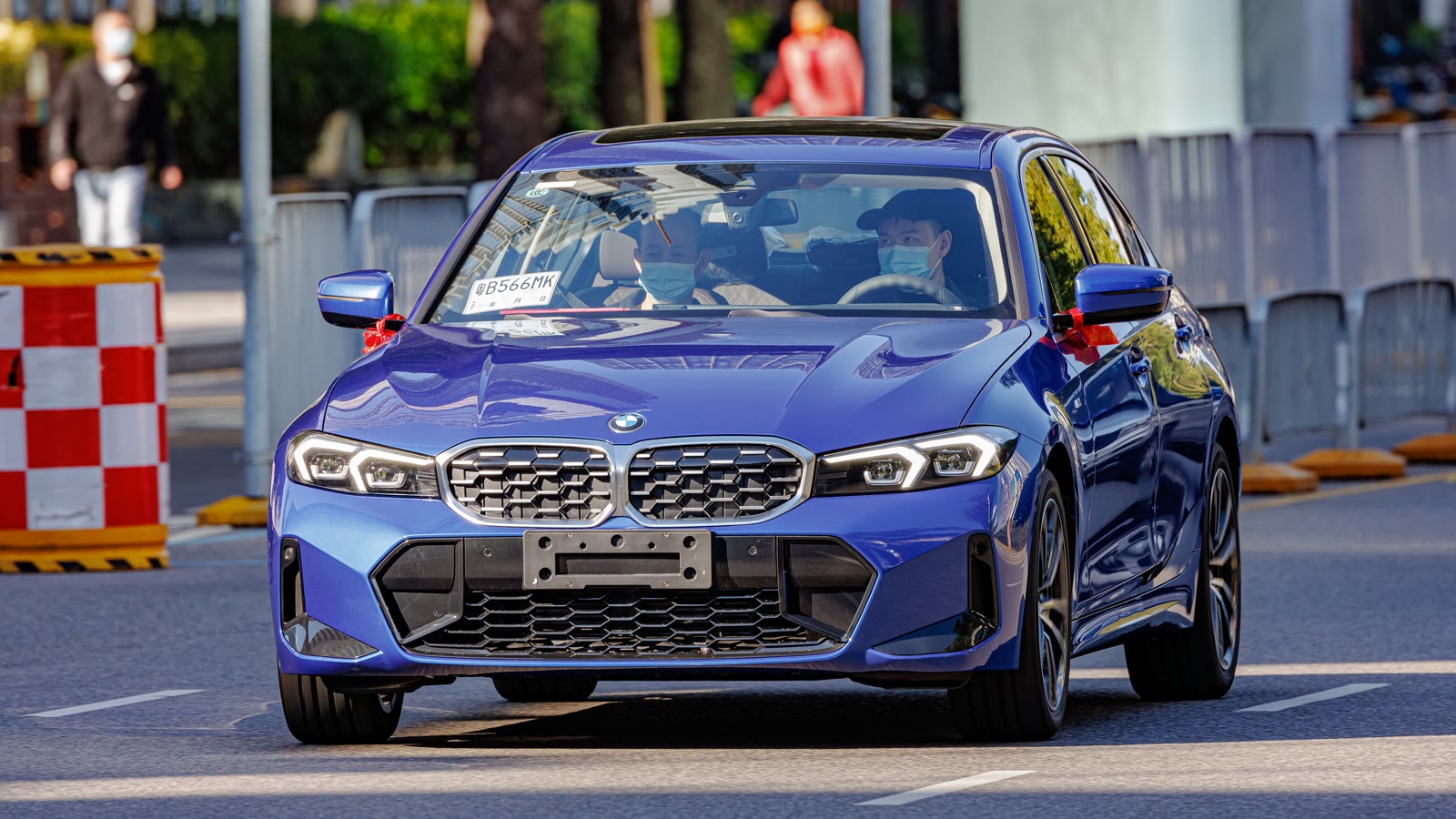 BMW Σειράς 3 με μακρύ μεταξόνιο για την αγορά της Κίνας. Δεν είναι η ευρωπαϊκή έκδοση.